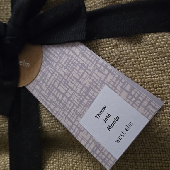 ❤️BUY 2 GET 1 FREE  West Elm Luxurious Tan Bedding Viscose Linen Throw, Natural - Picture 8 of 14